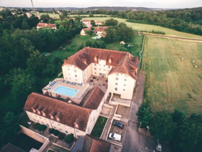 Appart'Hôtel La Roche Posay - les bâtiments vus du ciel