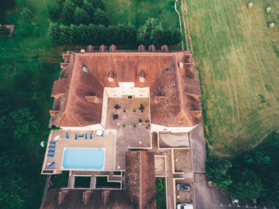 Appart'Hôtel La Roche Posay - les bâtiments vus du ciel