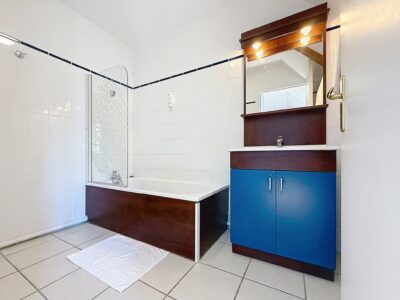Studio 2 personnes - la salle de bain